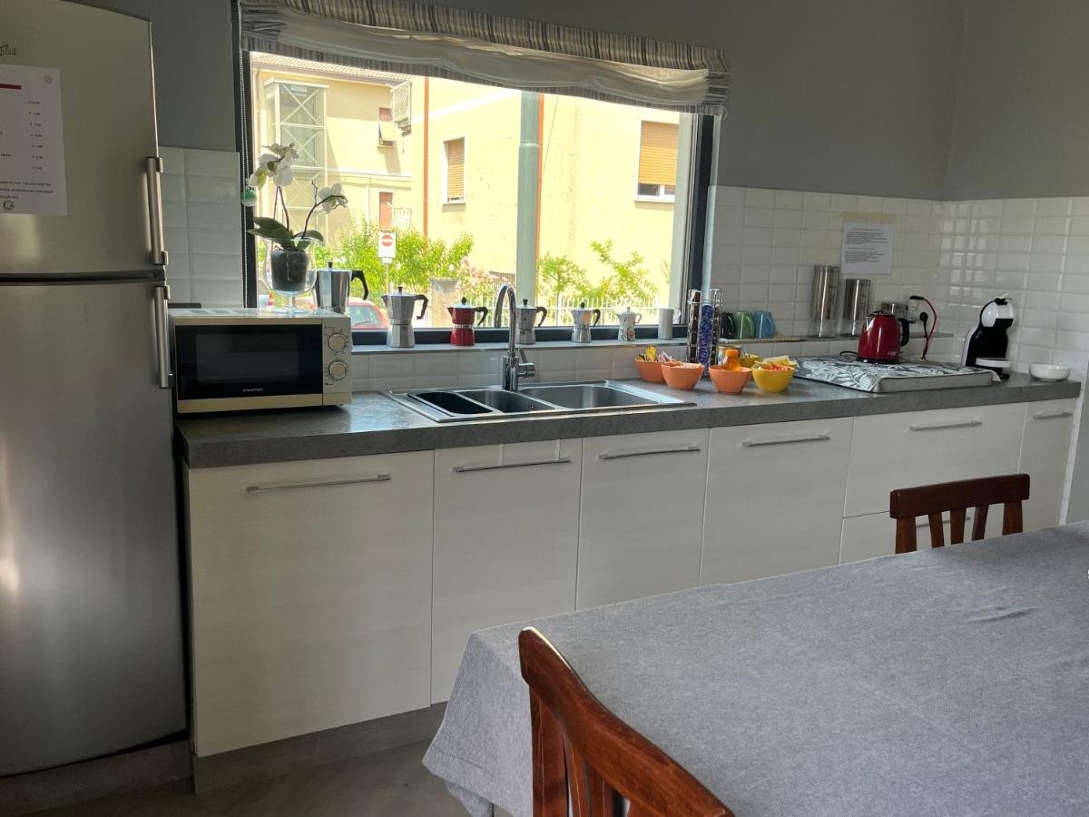 L'angolo cucina a disposizione degli ospiti